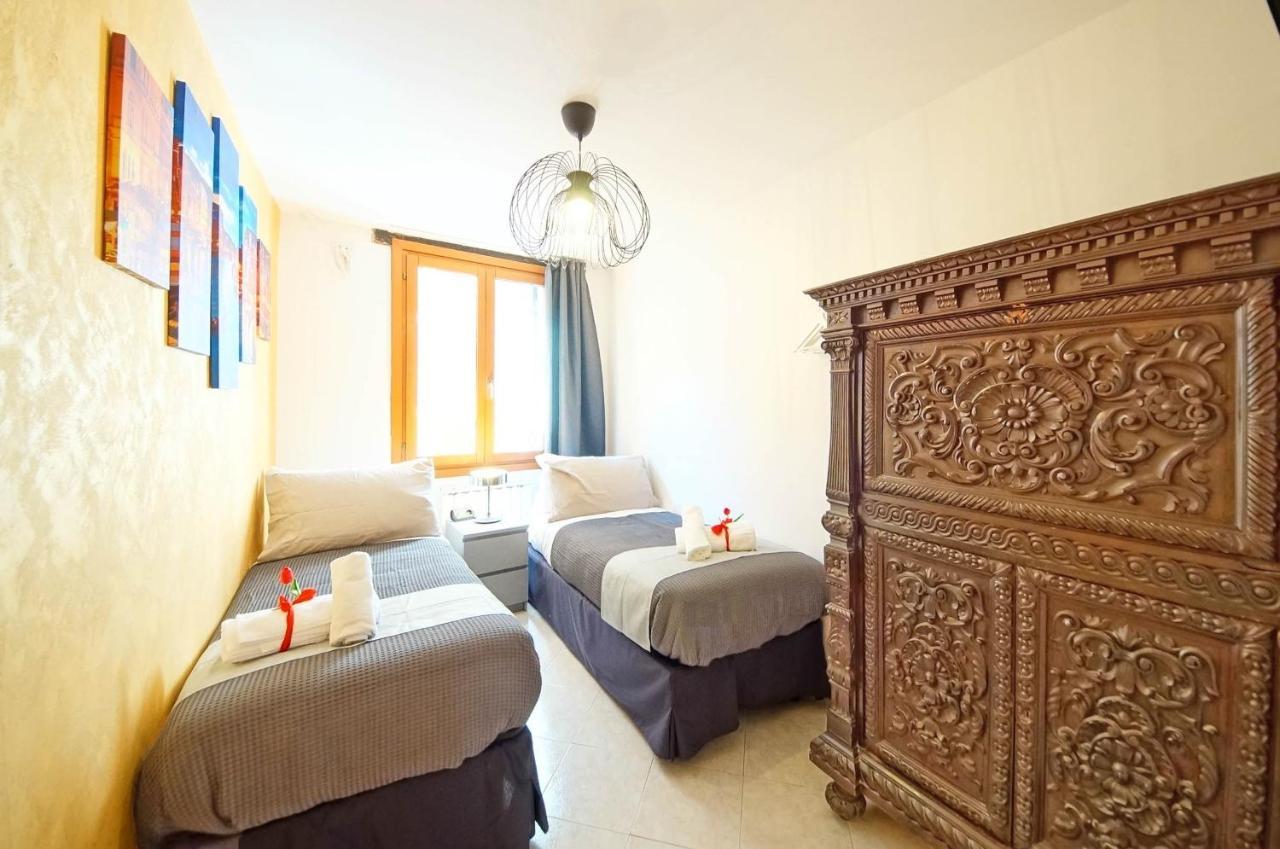 Gondola View Apartment เวนิส ภายนอก รูปภาพ