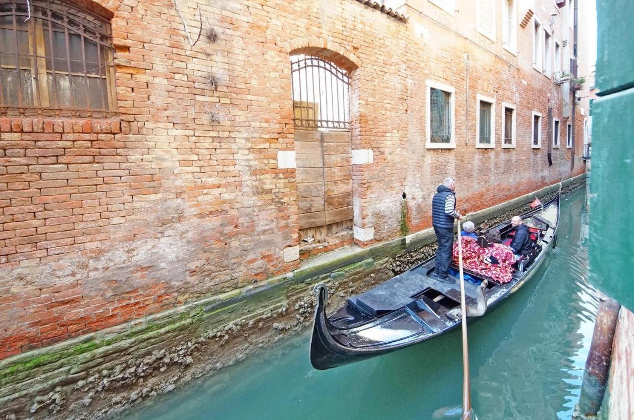 Gondola View Apartment เวนิส ภายนอก รูปภาพ